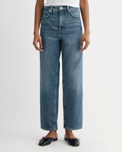 Jeans straight fit – ponadczasowe i uniwersalne