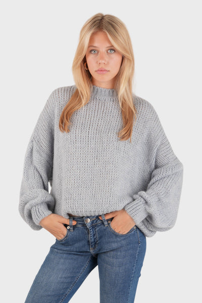 Oversize Sweter Dziergany – Jasnoniebieski
